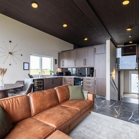 Bay View Apartments Gardur Bagian luar foto
