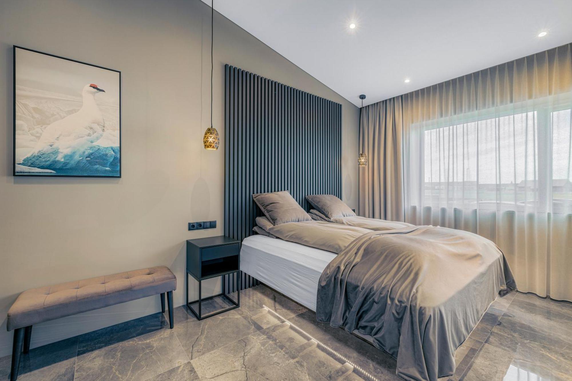 Bay View Apartments Gardur Bagian luar foto