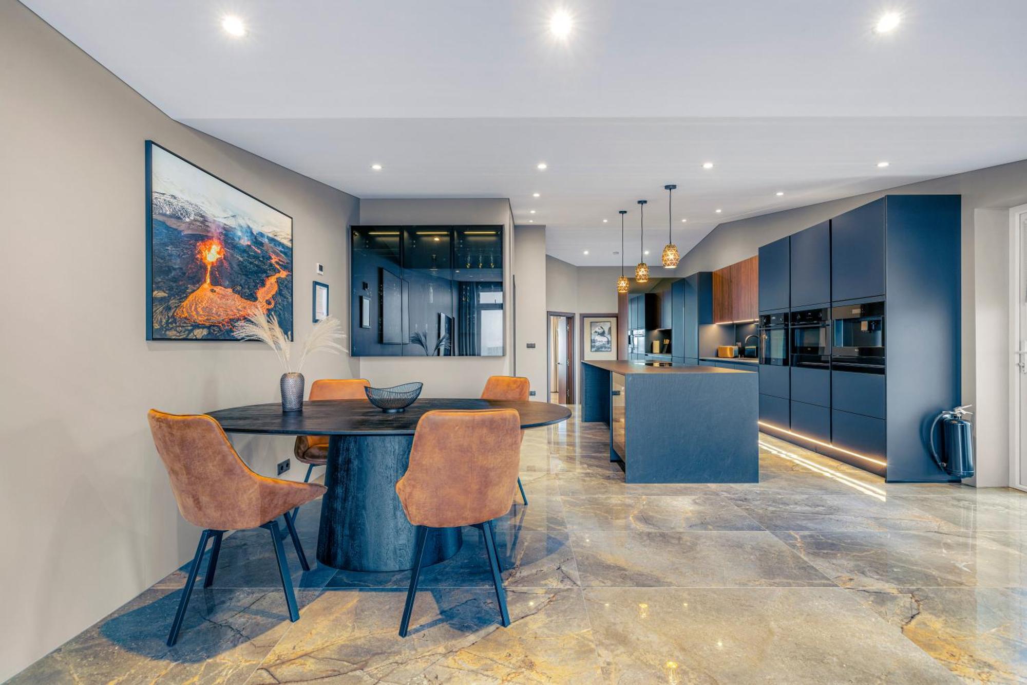 Bay View Apartments Gardur Bagian luar foto