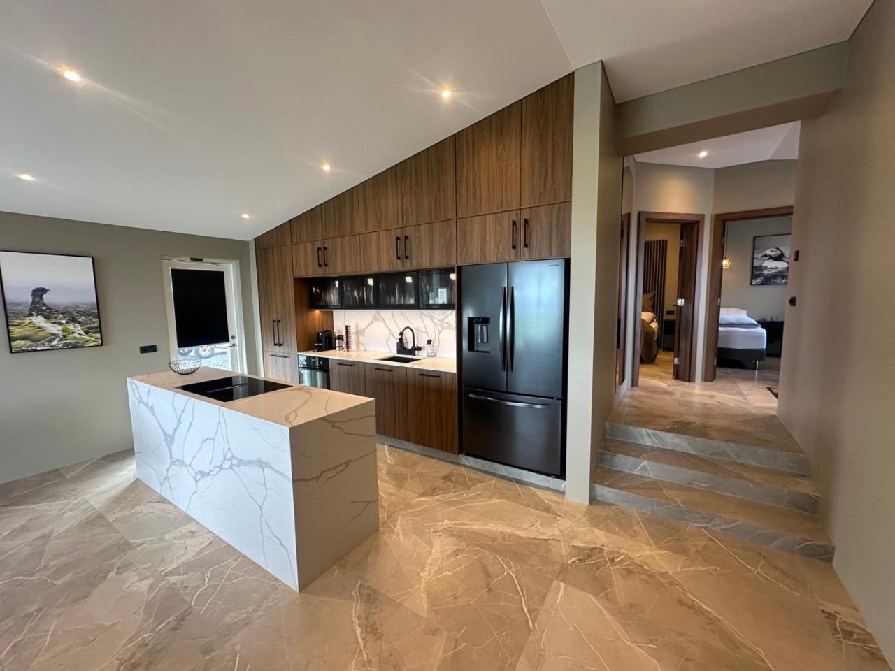 Bay View Apartments Gardur Bagian luar foto
