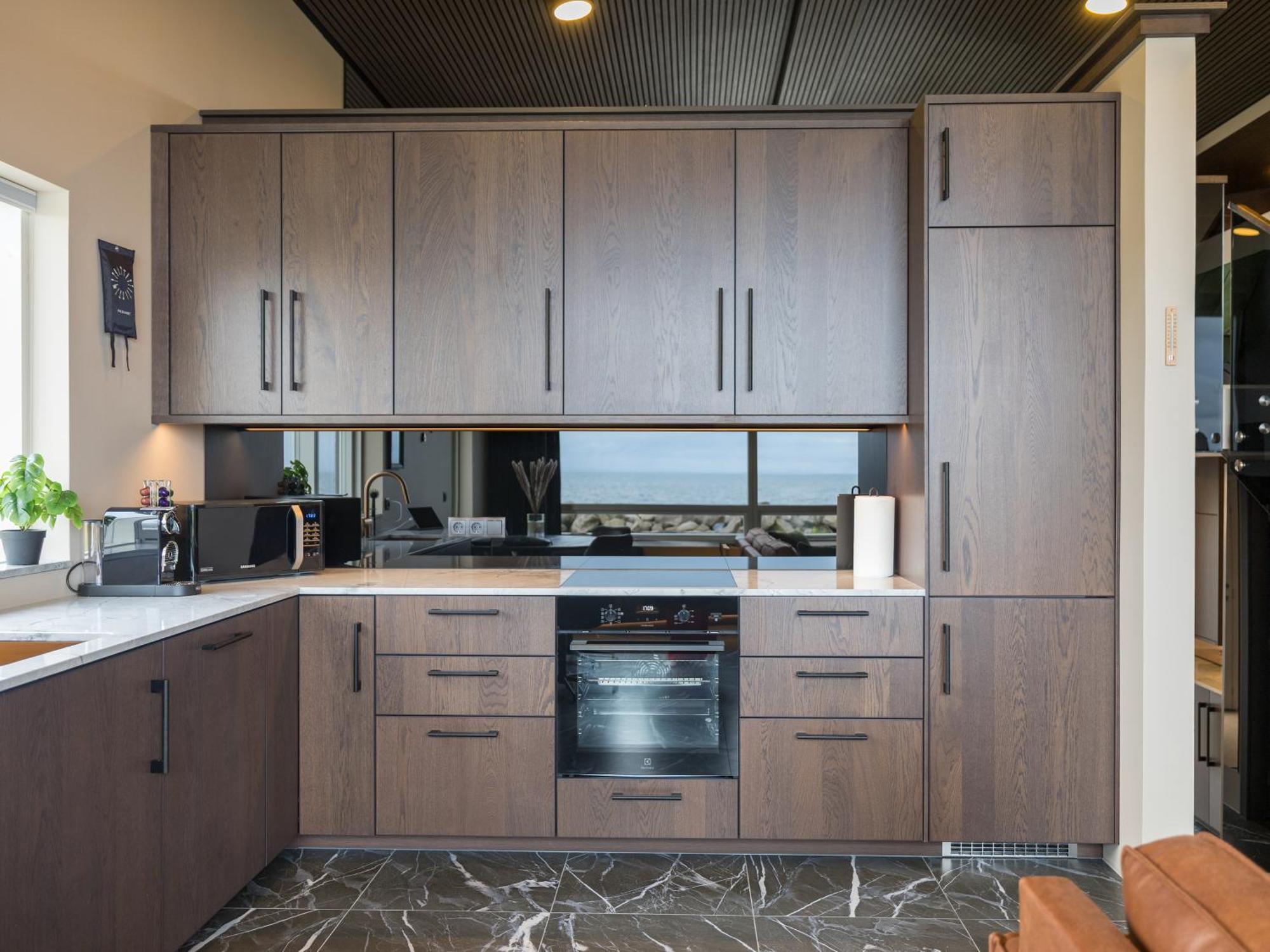 Bay View Apartments Gardur Bagian luar foto