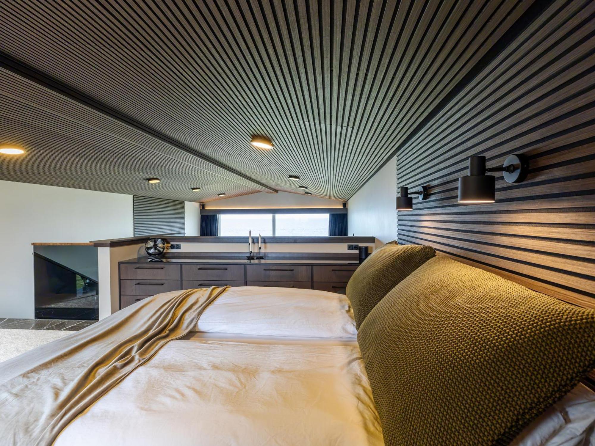 Bay View Apartments Gardur Bagian luar foto