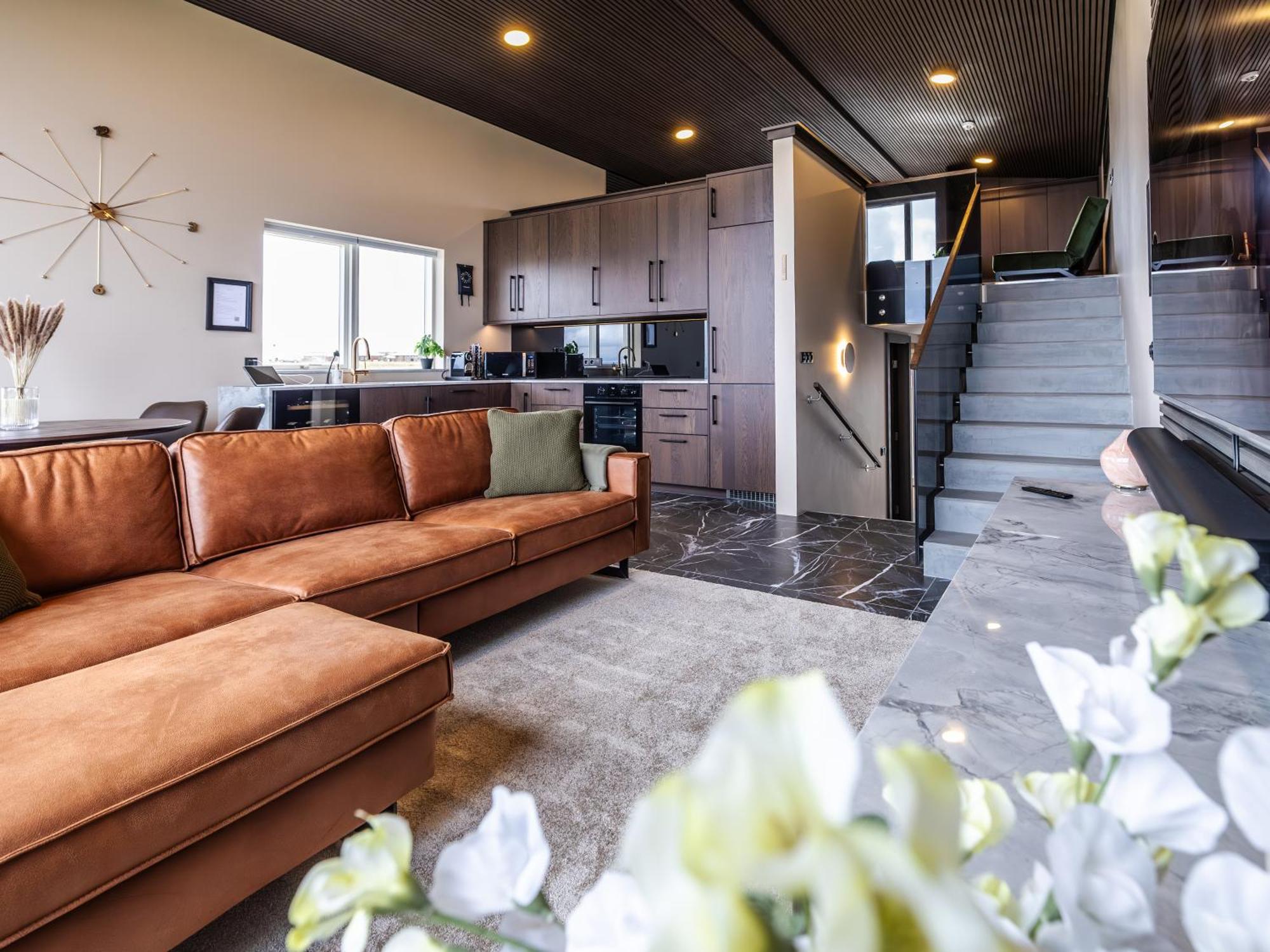 Bay View Apartments Gardur Bagian luar foto